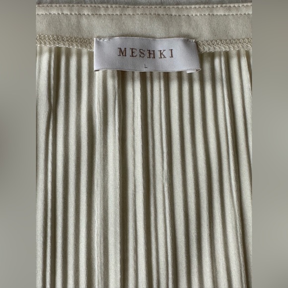 Meshki mehru crinkle top - Picture 3 of 3